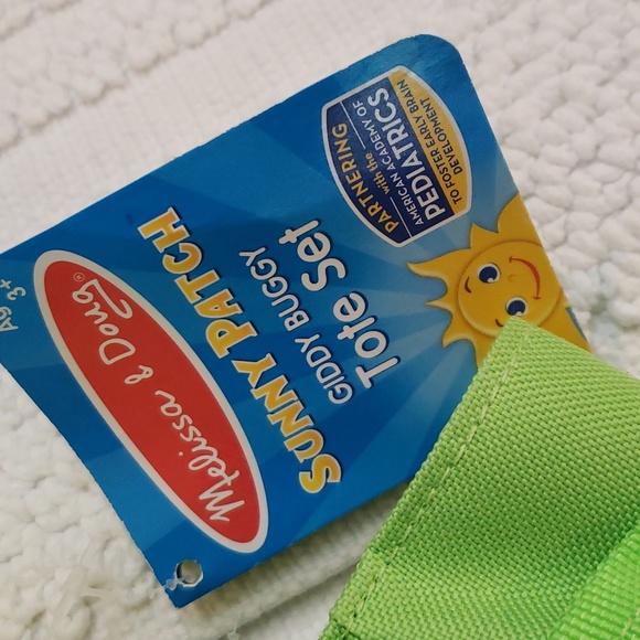 MELISSA & DOUG PRETTY PETALS TOTE/GREEN - Picture 2 of 6